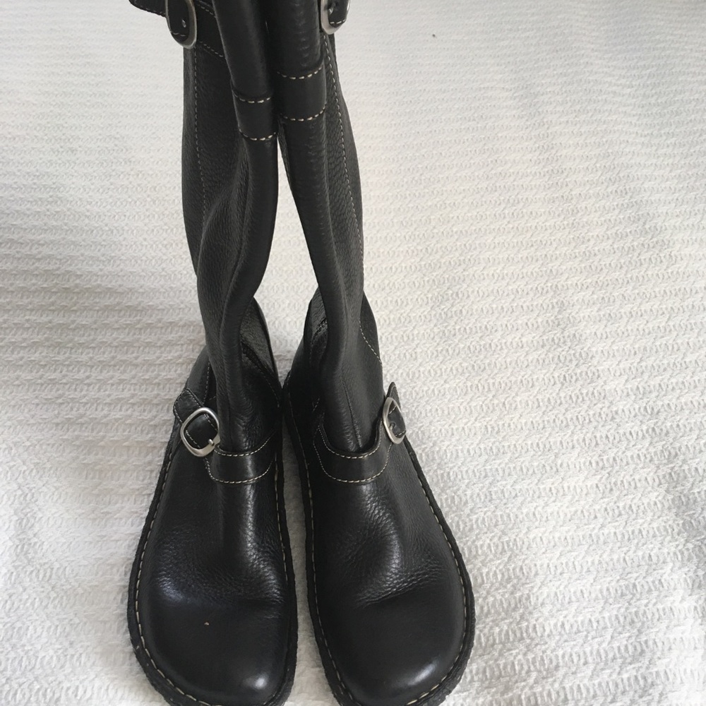 Born knee high women’s black leather boots 7.5